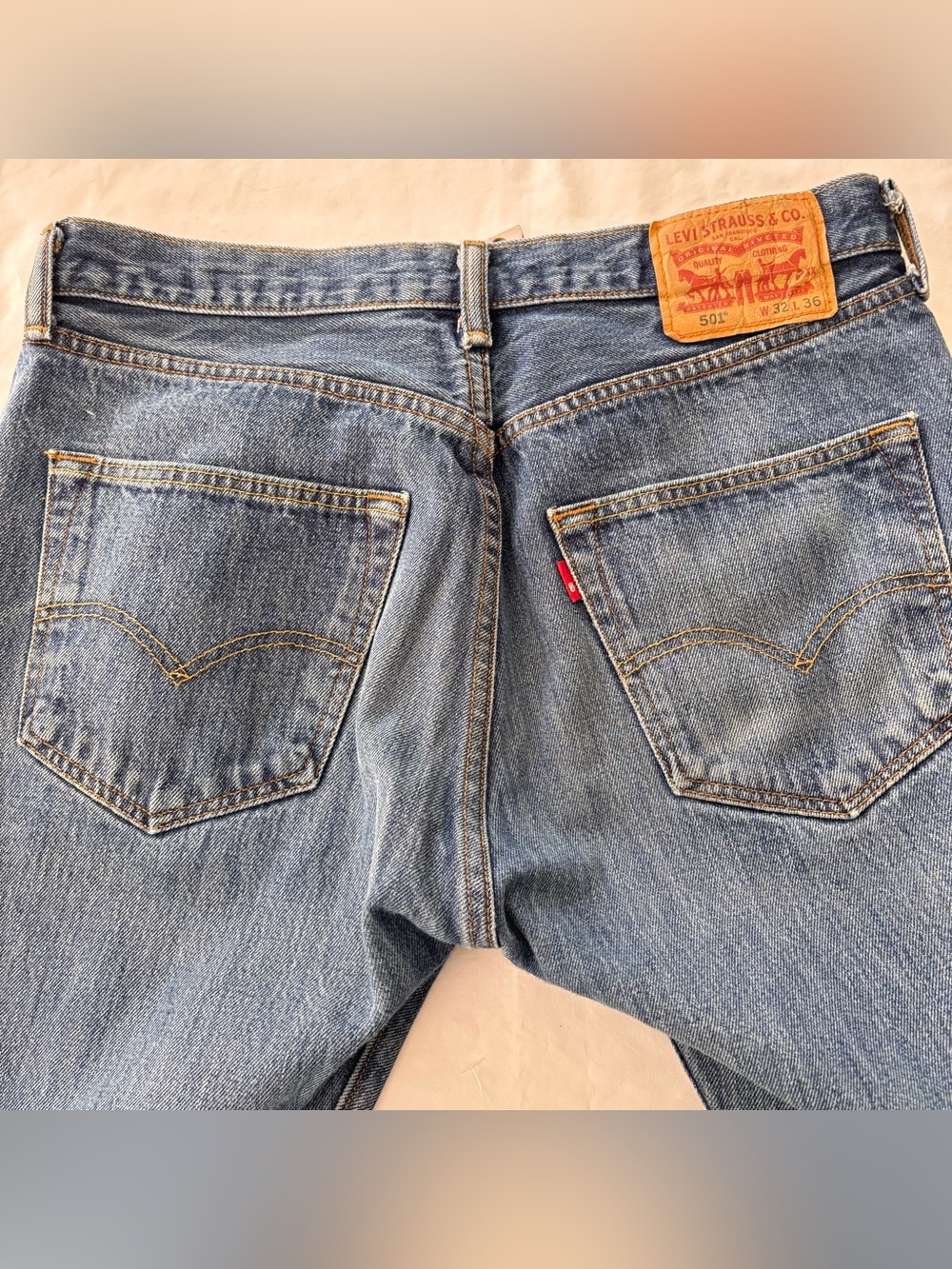Vintage Levi's 501 Original Fit Men’s Straight Jeans Light Blue Denim Wash 32x36